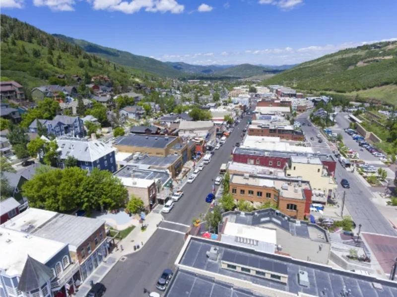 Strada principale di Park City, Utah, USA.